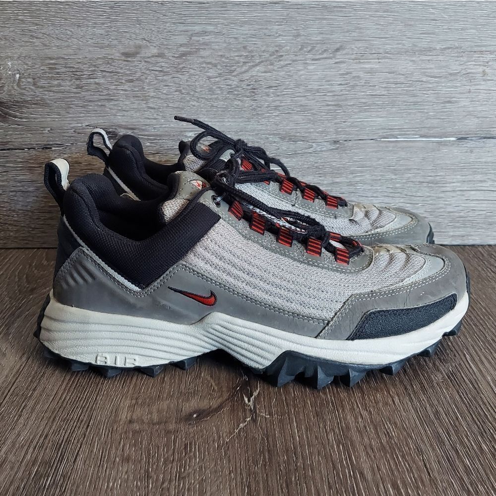 Vintage Nike ACG Hiking Trail Shoes RARE Mens Size 9 Vintage Deadstock